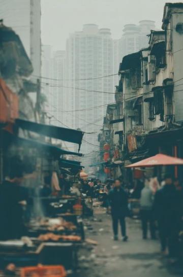 壽寧路美食夜市未有拆遷計劃，市場監(jiān)管部門正整治無證經(jīng)營商戶