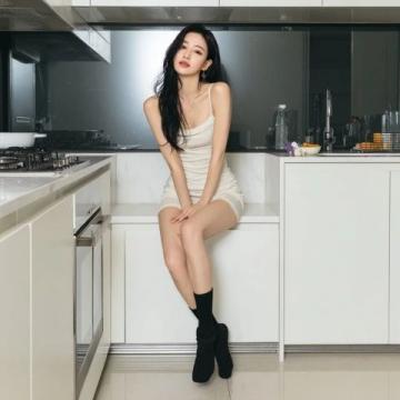 韓國(guó)網(wǎng)紅廚房驚呼：揭秘中韓家庭角色差異與文化沖擊