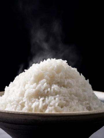 如果飯桌上只有熏拉絲、蒸雙臭和喜蛋，你能吃幾碗飯？