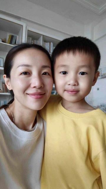 魯迅竟然這么愛吃零食:與兒子爭搶沙琪瑪?shù)谋澈蠊适? width=