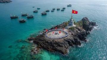 海南島五日游攻略:探索美麗的海島風光、歷史文化遺跡和獨特的自然風貌。