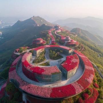 濮陽位于河南省東北部，是一座歷史悠久的文化名城