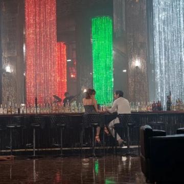 大S攜新婚丈夫奢華用餐引熱議，消費過萬元背后的愛情觀探討