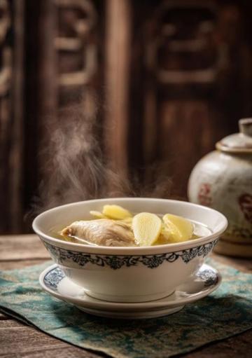谷雨養生湯:老中醫女婿秘方,祛濕又養身
