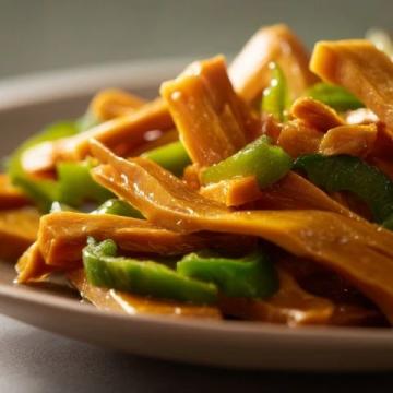 一周不重樣的工作日午餐推薦：牛肉炒青椒配酸爽蝦滑