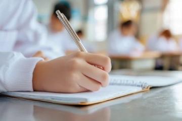 英語專業(yè)四級備考攻略及最新延考通知解讀