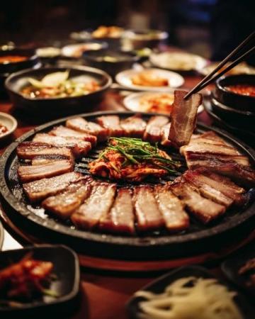 深圳GOGIYA韓國(guó)烤肉店：正宗韓味，特色小食無(wú)限享
