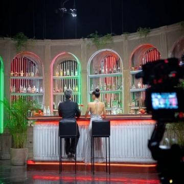 大S攜新婚丈夫奢華用餐引熱議，消費過萬元背后的愛情觀探討