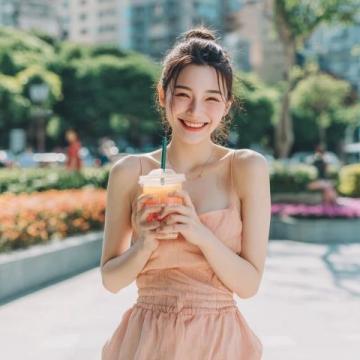 廣西大學生李帥入贅桂林,種植甜脆柿子,日賺500多元