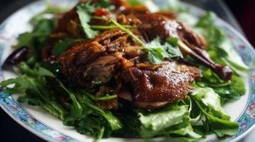 揚(yáng)州美食推薦:新城鎮(zhèn)儀征豬頭肉的魅力無法抵擋