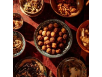 高平名吃店的超級(jí)美味:炒餑子、酸菜黑圪條和核桃肉的完美組合