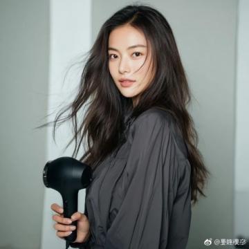 寧靜說張雨綺散發著肉香(寧靜一句張雨綺全身散發著肉香)