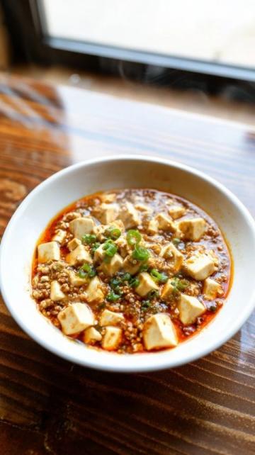 養(yǎng)生必備白菜豆腐三鮮湯，簡單營養(yǎng)，老少皆宜