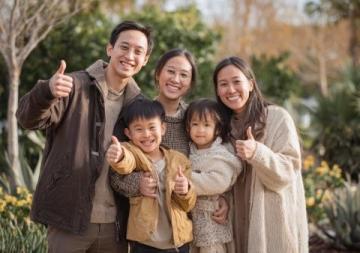 越南三姐妹跟著姐夫來中國開眼界，原本以為手握300萬越南盾就富得流油了