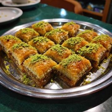 宇兒雞：巷弄中的美食傳奇，一啖難忘的酥脆滋味