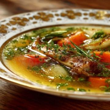 清晨五點的鄉(xiāng)村美味:奶奶親手制作蔥油餅與羊棒骨湯