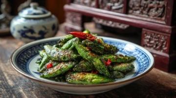 番禺美食探索:燒鵝、水庫(kù)魚(yú)、姜撞奶等特色佳肴大揭秘