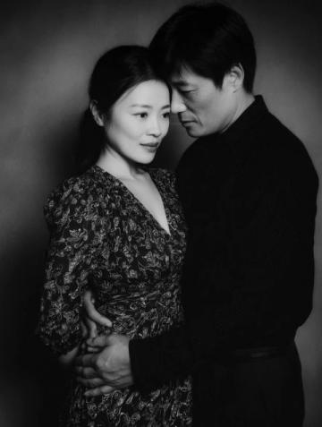 1985年，楊紫瓊與香港富商潘迪生相戀，兩人熱戀3年后，在楊紫瓊26歲那年