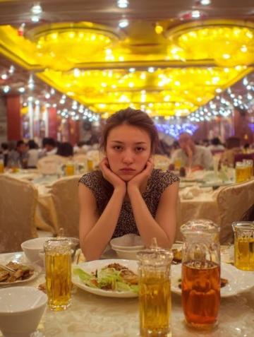 權哥帶美籍華人朋友嘗遍鄭州美食，粵菜館體驗如何？