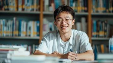 廣東歷史類580分考生的理想院校指南：沖刺名校與穩健選擇