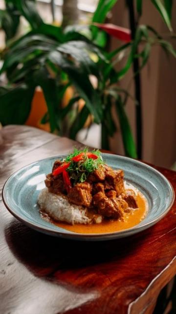 經典家常菜粉蒸肉制作指南:食材調料與烹飪技巧詳解