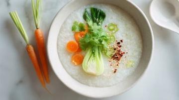秋季滋補養(yǎng)生必備:山藥燉雞湯的做法與營養(yǎng)解析