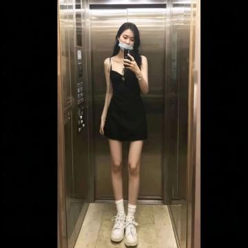74歲劉曉慶曬照慶五一,逆齡狀態(tài)驚呆網(wǎng)友這確定不是47歲?