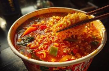 武漢夏日旅行攻略：熱干面之旅，獨家美食地圖等你來領！