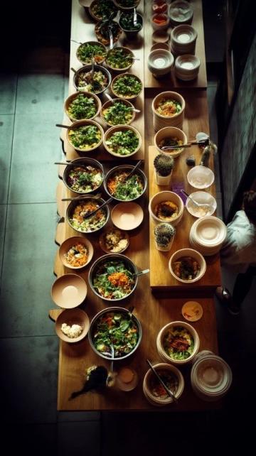 昆明官渡婚宴上的地道美食：千張肉和八寶飯喚醒老昆明記憶