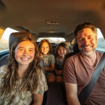 帶爸媽和孩子，一家四口早起自駕游