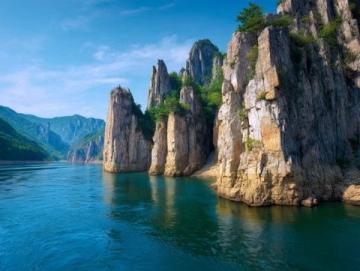 山東榮成旅游攻略：浪漫山海之旅，探尋人文美景與自然奇觀