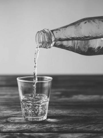 揭秘飲水常識陷阱：科學揭秘你的飲水誤區！
