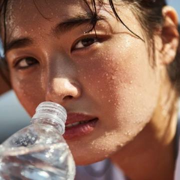 夏季養陽防寒：30條冷門養生技巧助你冬病夏治全年安康