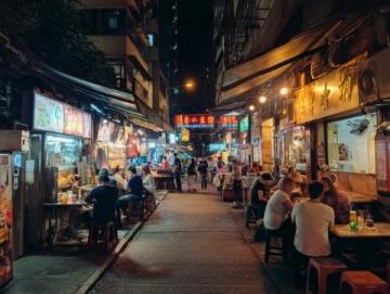 臺灣夜市美食蚵仔煎:看似簡單卻藏美味秘訣!