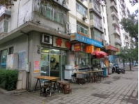 龍巖又一大型超市閉店：新華都翰林苑店租賃合同到期，消費者權益如何保障？