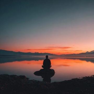 如何通過心態修煉和技能提升變得從容淡定？