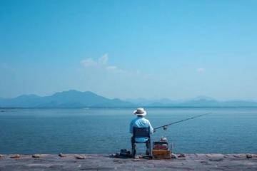 洞庭湖之濱，心生深刻印象