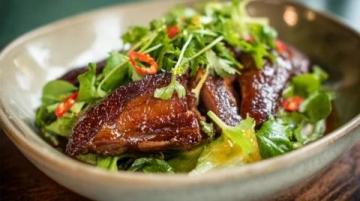 排骨在中華美食里可是超有人氣的食材,肉質鮮嫩,肥瘦搭配恰到好處