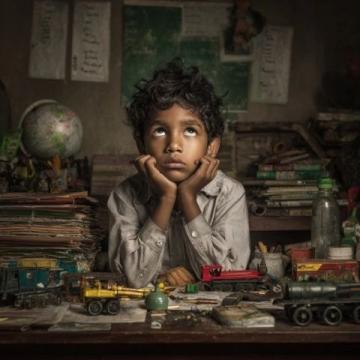 教育不是灌輸，而是點(diǎn)燃:孩子們的潛能、夢(mèng)想和自我成長(zhǎng)