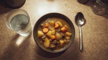 土豆燉香菇:溫暖午后的家常美味