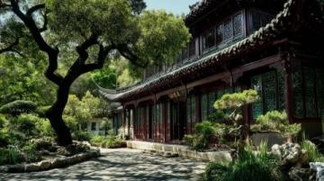 武漢一日游必去：南岸嘴江灘公園與晴川閣美景探索