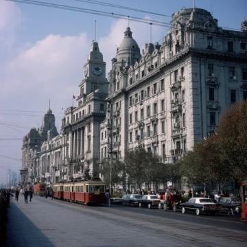 相比熱鬧的中街，沈陽還有一條更老牌、位置更黃金的商業(yè)街