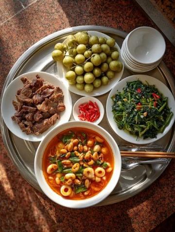 10道過年必吃家常菜做法大全,口蘑蛋、大燴菜等硬菜都給你嘗試了!