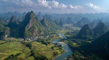 以下是一些廣西特色旅游景點‘