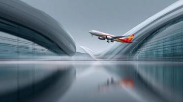 清晨的成都雙流機場不算喧鬧，王曼昱從出口拖著黑色行李箱一路小跑