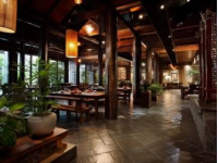 錦州老萬二部燒烤店環境一流，氛圍絕佳，值得一試！