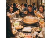 火鍋底料風(fēng)波引發(fā)比賽爭(zhēng)議評(píng)委觀眾爭(zhēng)論不休