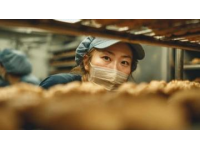 湖州15年老面包店因一條暖心留言重獲新生