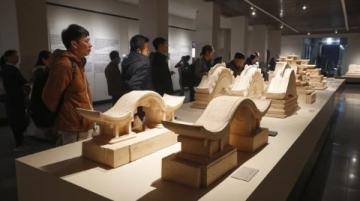 朝陽大悅城意外發現神秘古墓盲盒，網友熱議風水與現代便利