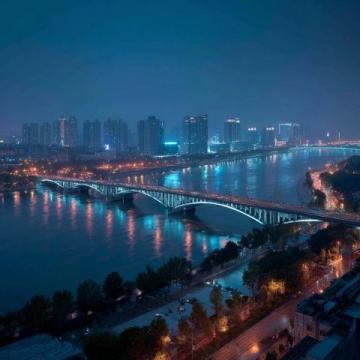 成都初春暖陽(yáng)天，曬暖身心好時(shí)光